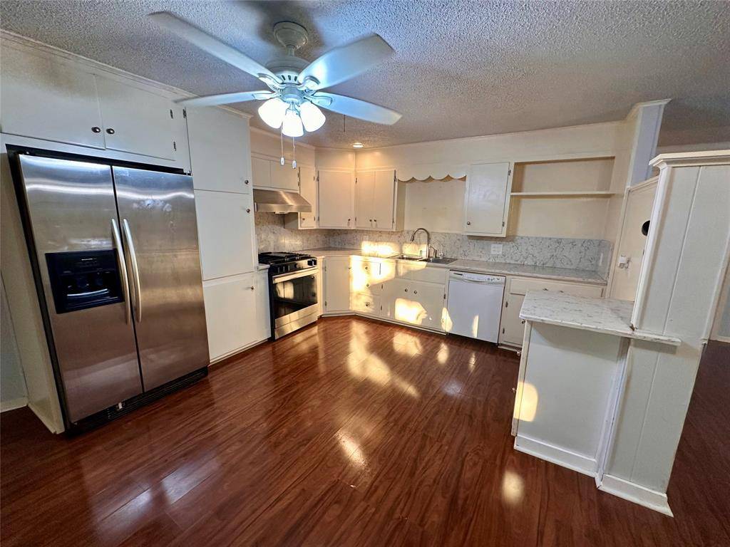 107 N Arkansas Street, Seymour, TX 76380