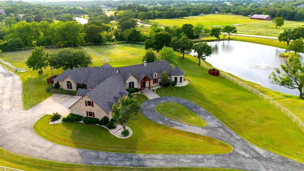 7583 Mountain View Road, Aubrey, TX 76227