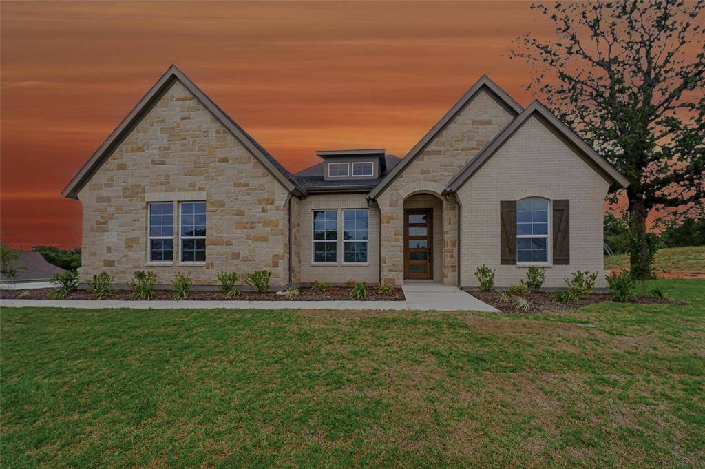 128 Oak Grove Way, Springtown, TX 76082