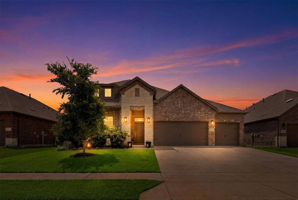 10916 Glover Lane, Aubrey, TX 76227