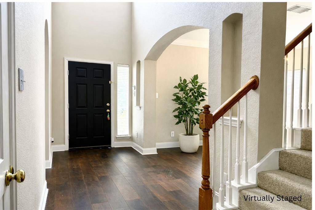8300 Charleston Street, Irving, TX 75063