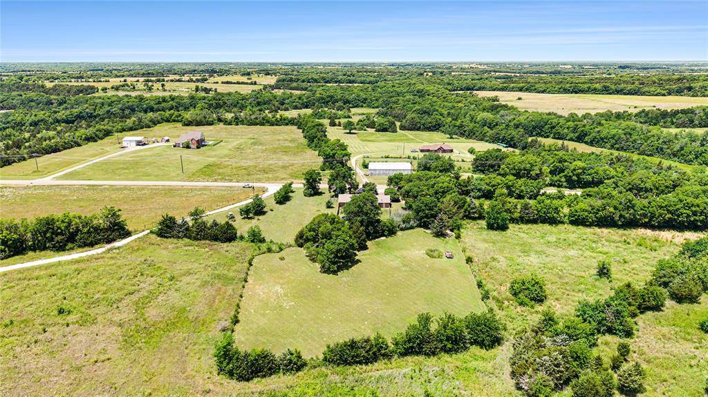 2382 N FM 1743 Road, Windom, TX 75492