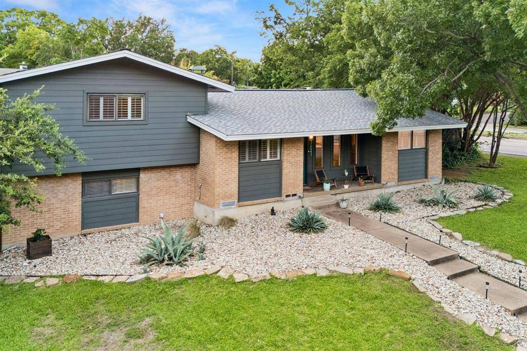 707 Bondstone Drive, Dallas, TX 75218