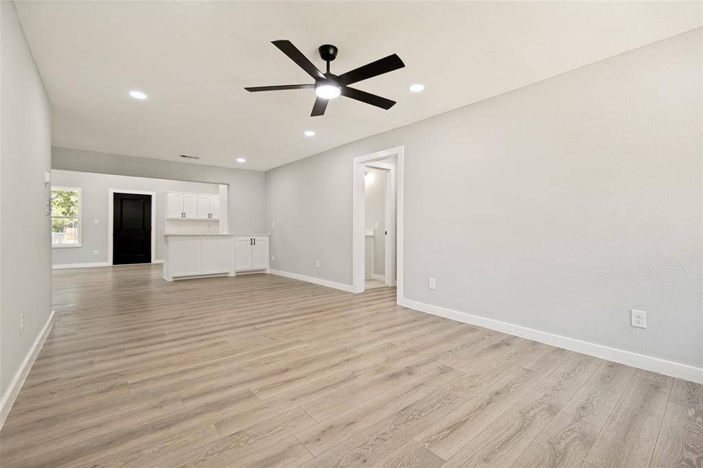 3027 Morgan Drive, Dallas, TX 75241
