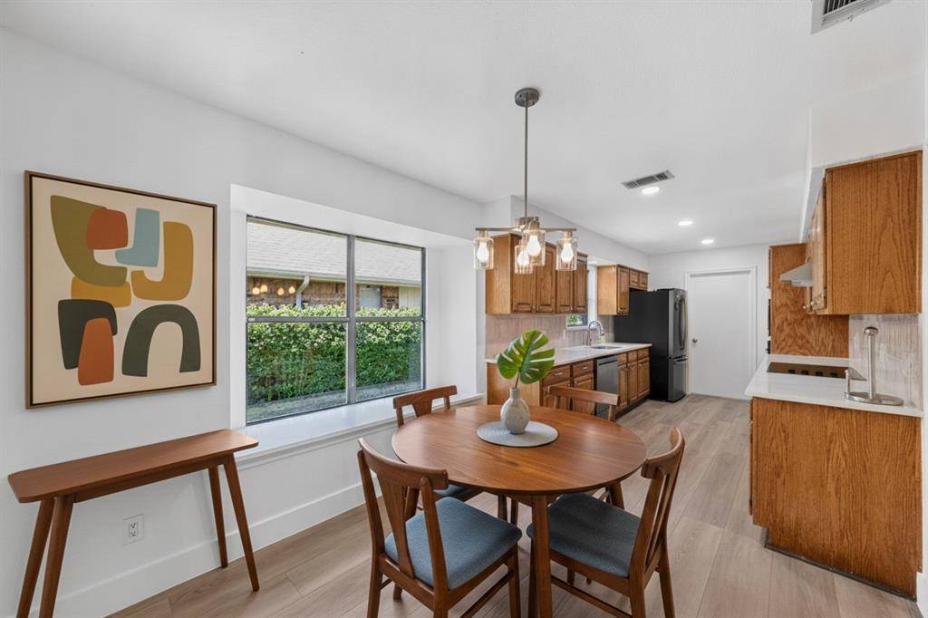 1924 Vera Cruz Drive, Carrollton, TX 75010