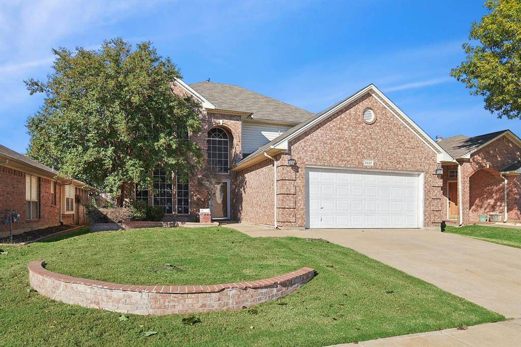 8837 Sunset Trace Drive, Fort Worth, TX 76244