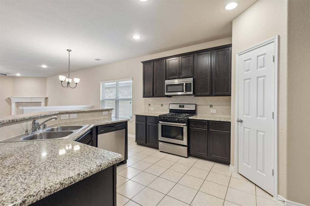 1916 Megan Creek Drive, Little Elm, TX 75068