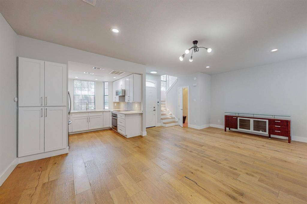 4307 Gilbert Avenue #306, Dallas, TX 75219