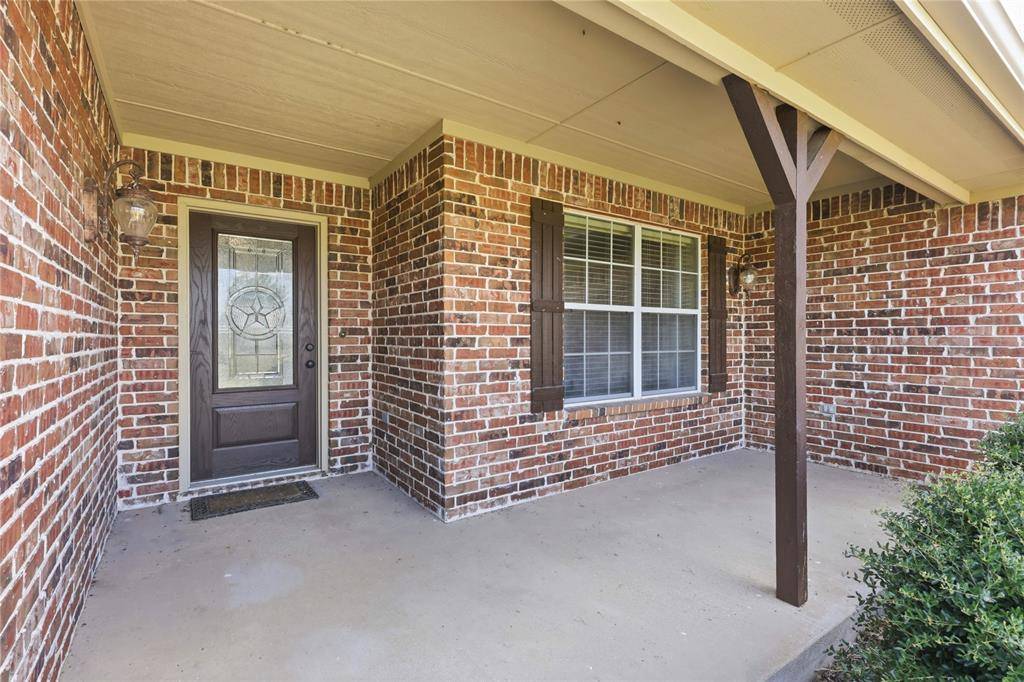 101 Cheyenne Trail, Trenton, TX 75490