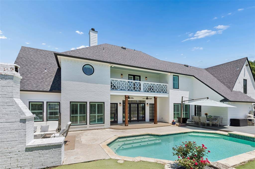 221 Carriage Hill Lane, Heath, TX 75032