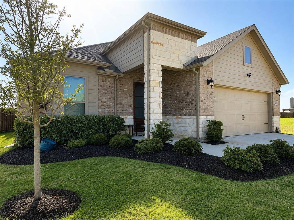141 Trinity Street, Grandview, TX 76050