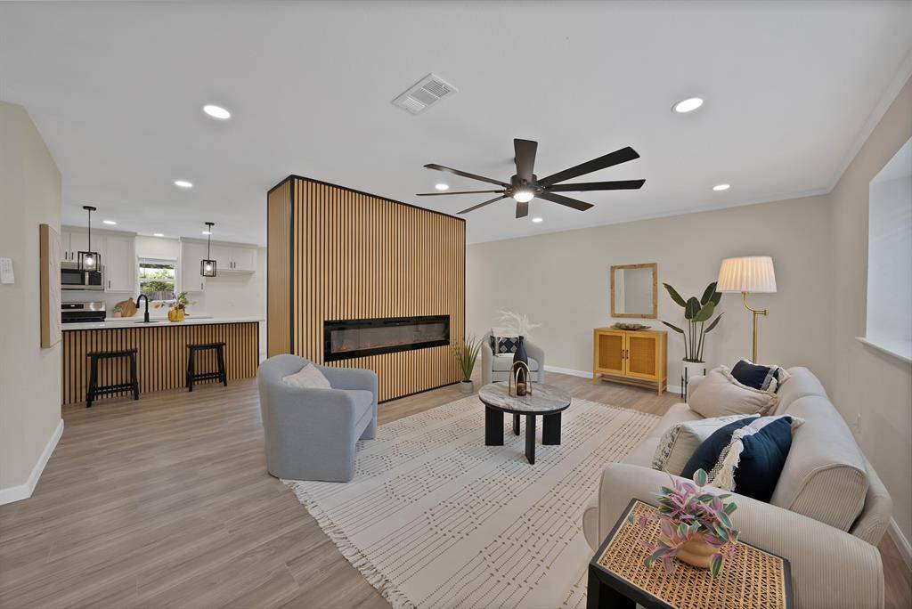 2505 Hollywood Drive, Arlington, TX 76013