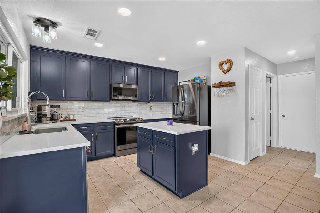 13825 High Mesa Road, Fort Worth, TX 76262