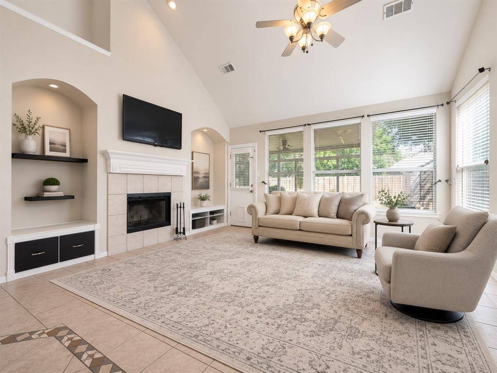 4205 Creek Falls Drive, Corinth, TX 76208