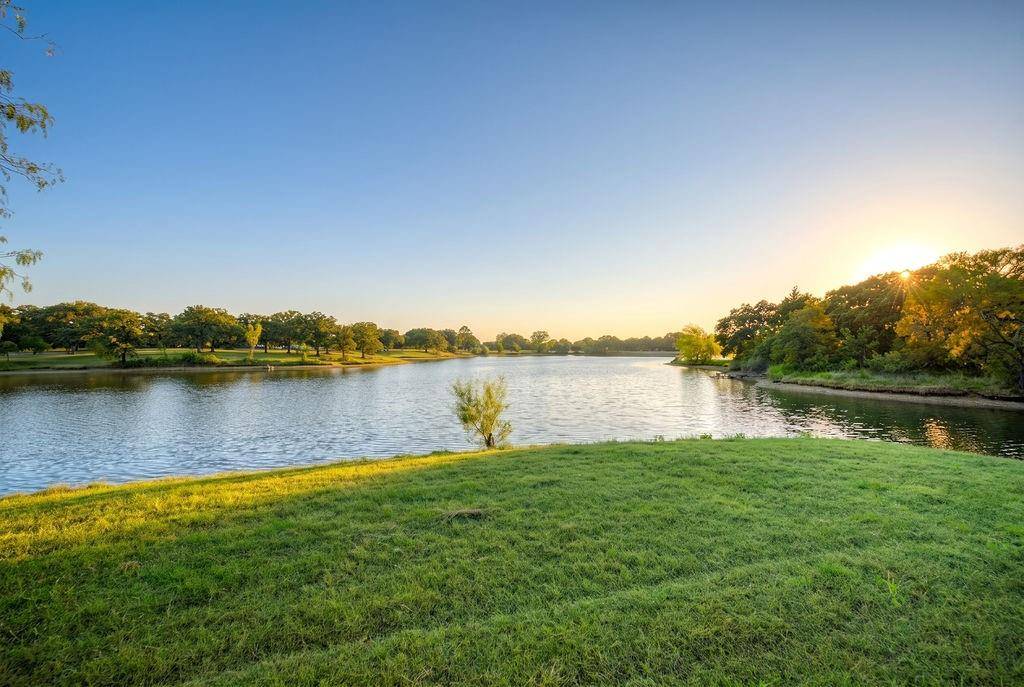 2512 Roosevelt Drive, Dalworthington Gardens, TX 76016