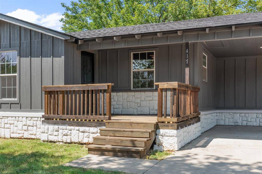 417 N Birch Street, Springtown, TX 76082