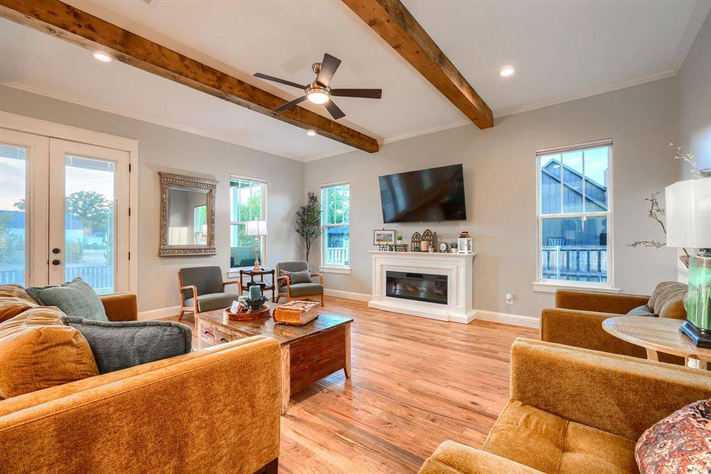 1318 Oak Trail, Quinlan, TX 75474