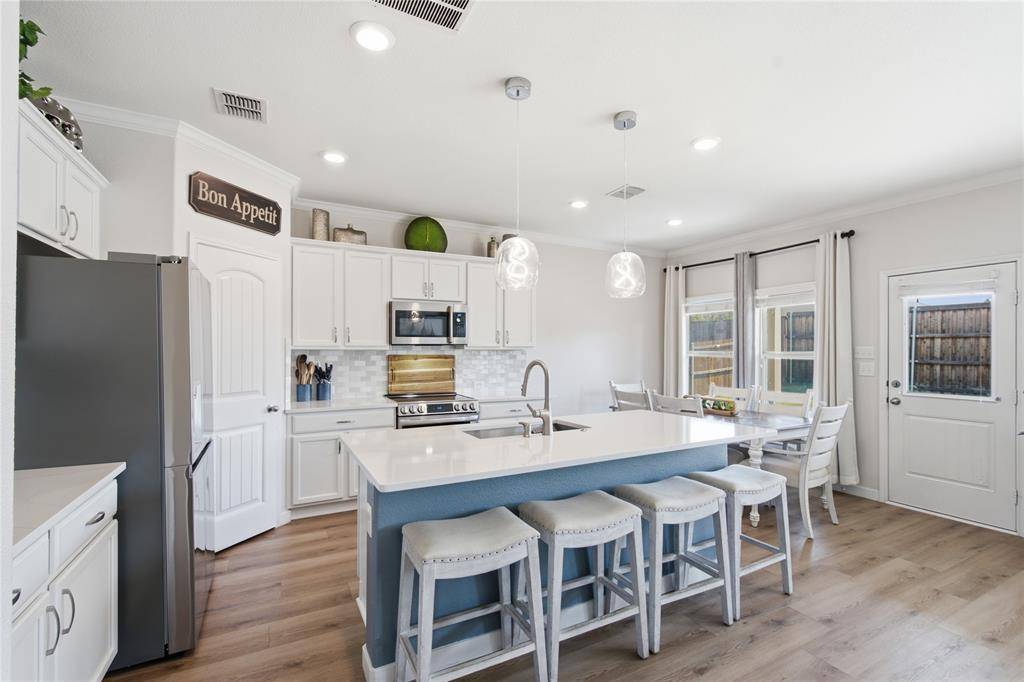 11512 Aquilla Drive, Frisco, TX 75036