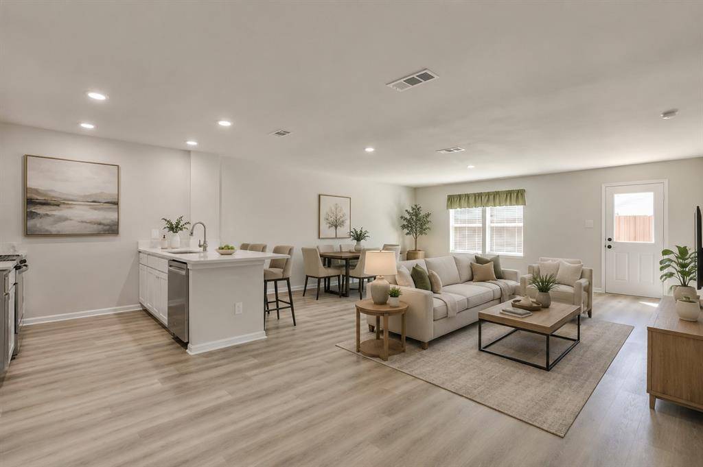 820 Sugartree Drive, Cleburne, TX 76031