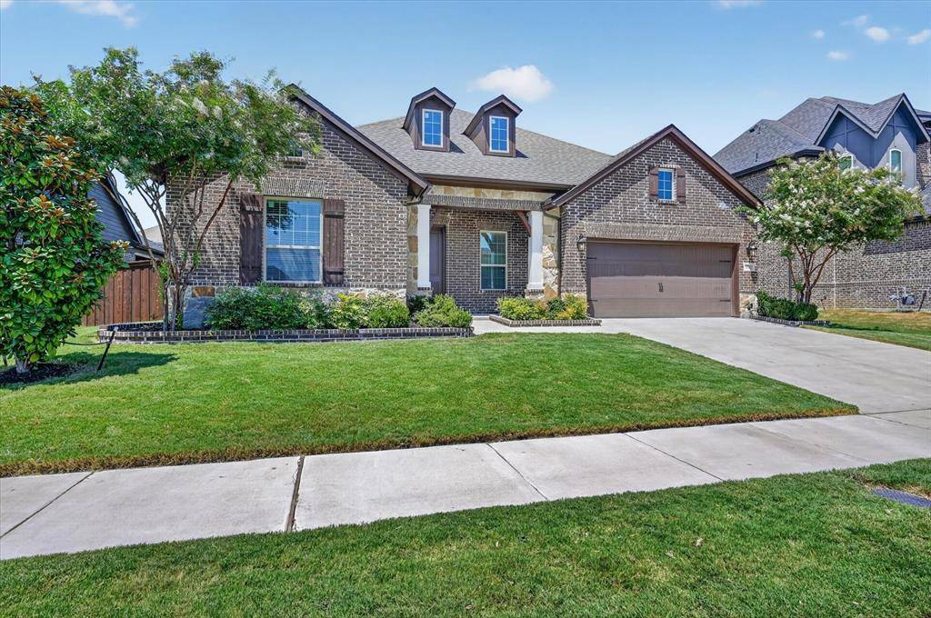 2807 Carrington Drive, Mansfield, TX 76063