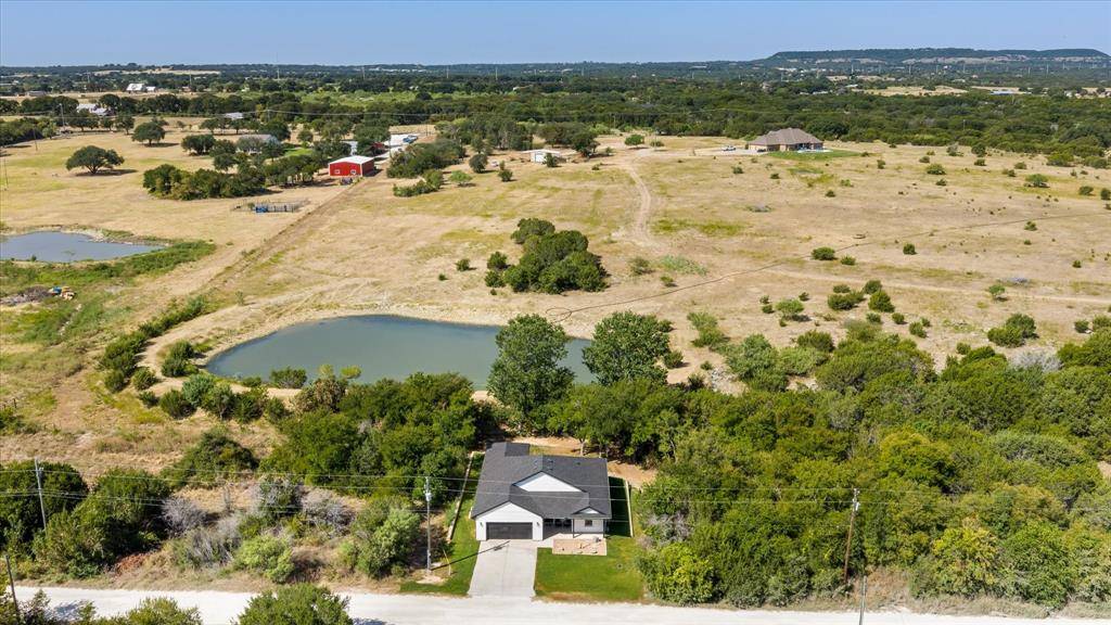 5507 Stonegate Circle, Granbury, TX 76048