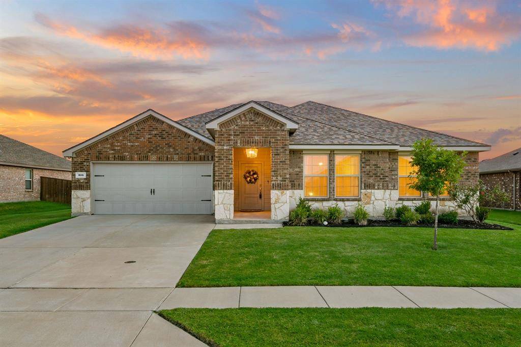 316 Duke Court, Fate, TX 75189
