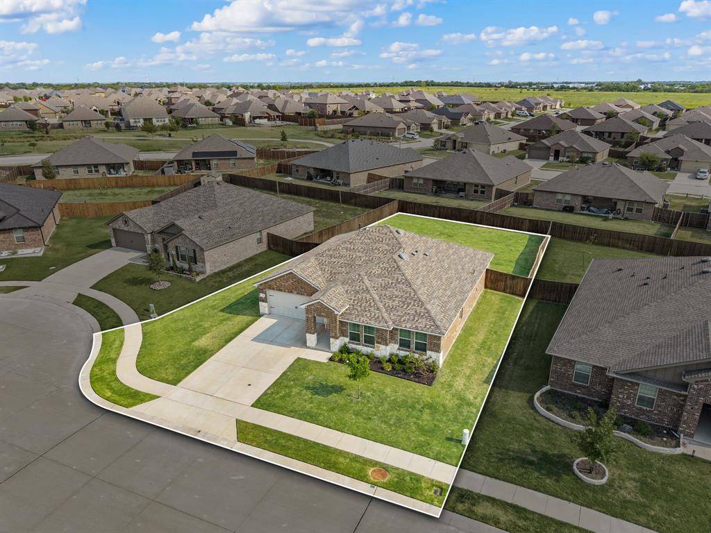 316 Duke Court, Fate, TX 75189