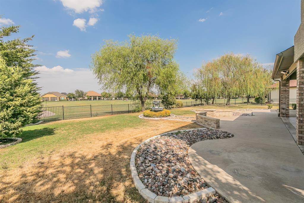 8701 Freeport Drive, Denton, TX 76207