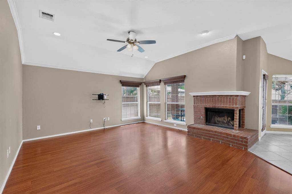 605 Oak Hollow Lane, Flower Mound, TX 75028