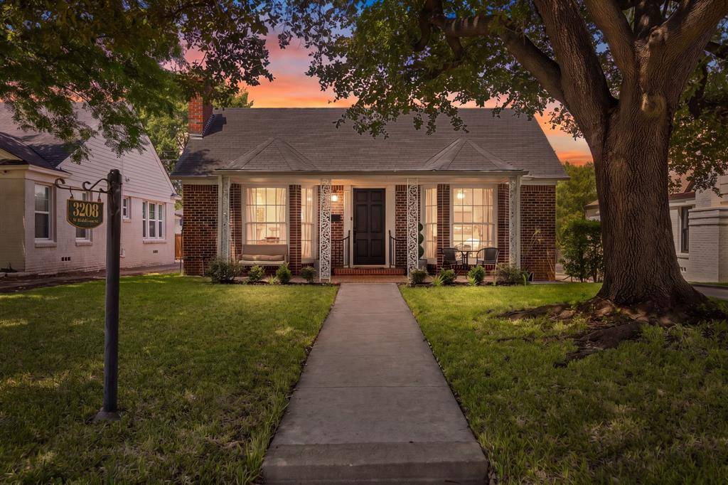 3208 W Biddison Street, Fort Worth, TX 76109