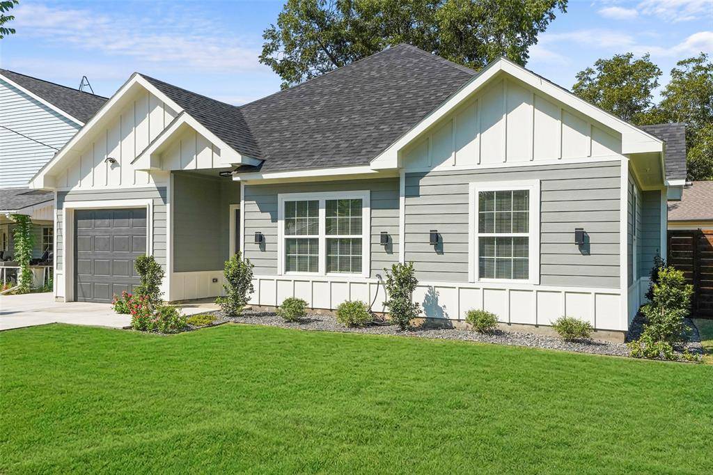 300 S 5th Street, Crandall, TX 75114