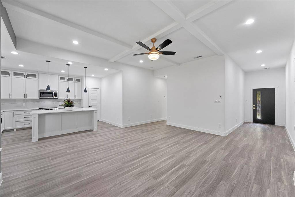 300 S 5th Street, Crandall, TX 75114