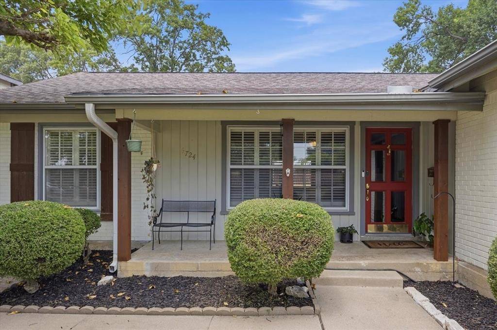 6724 Cumberland Road, Fort Worth, TX 76116