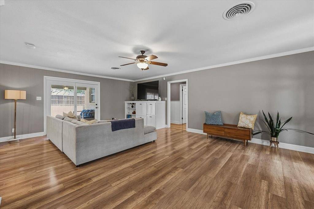 6724 Cumberland Road, Fort Worth, TX 76116