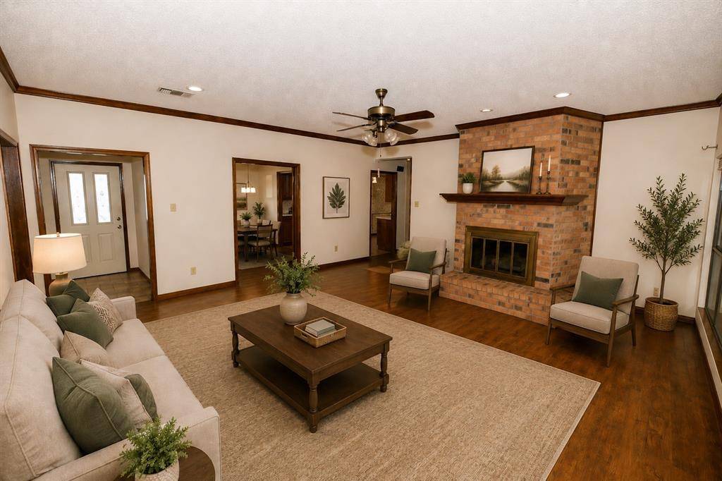 104 Cedar Springs Boulevard, Sulphur Springs, TX 75482