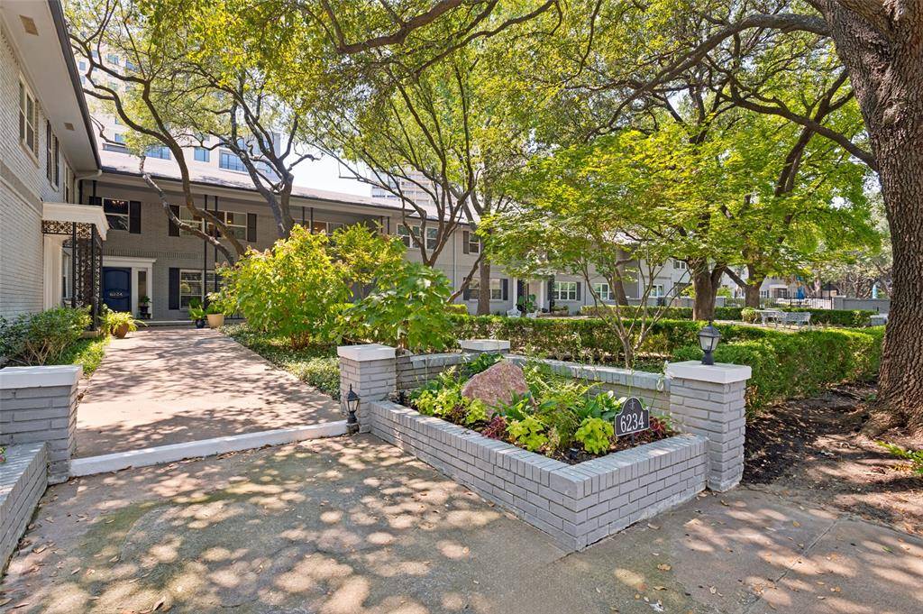 6234 Bandera Avenue #D, Dallas, TX 75225