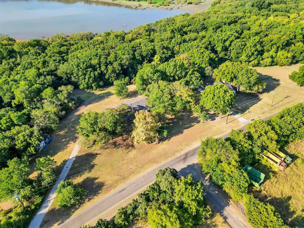 2162 Old Waxahachie Road, Ennis, TX 75119
