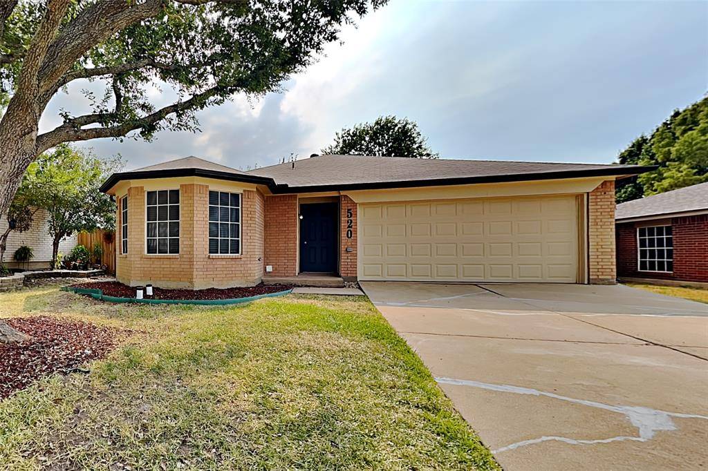 520 Hollyberry Drive, Mansfield, TX 76063