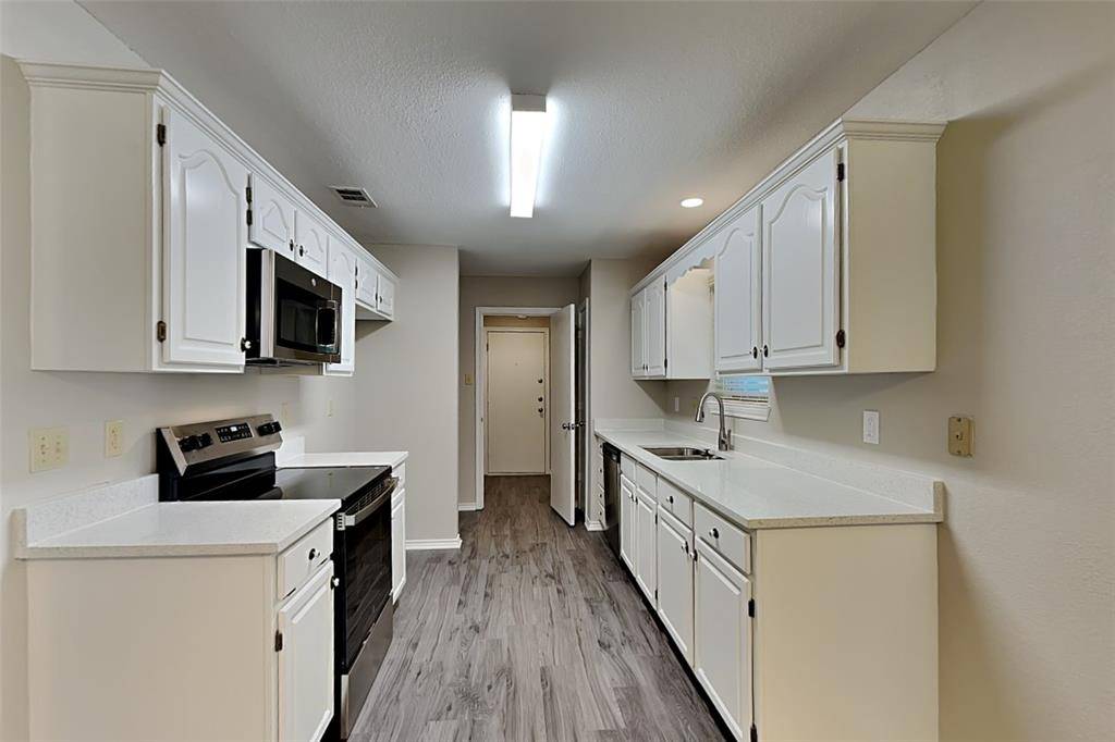 2613 Forestview Drive, Corinth, TX 76210