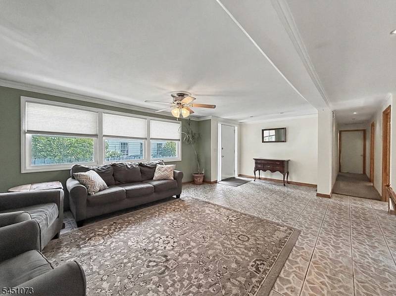 8 Martin Rd, Verona Twp., NJ 07044