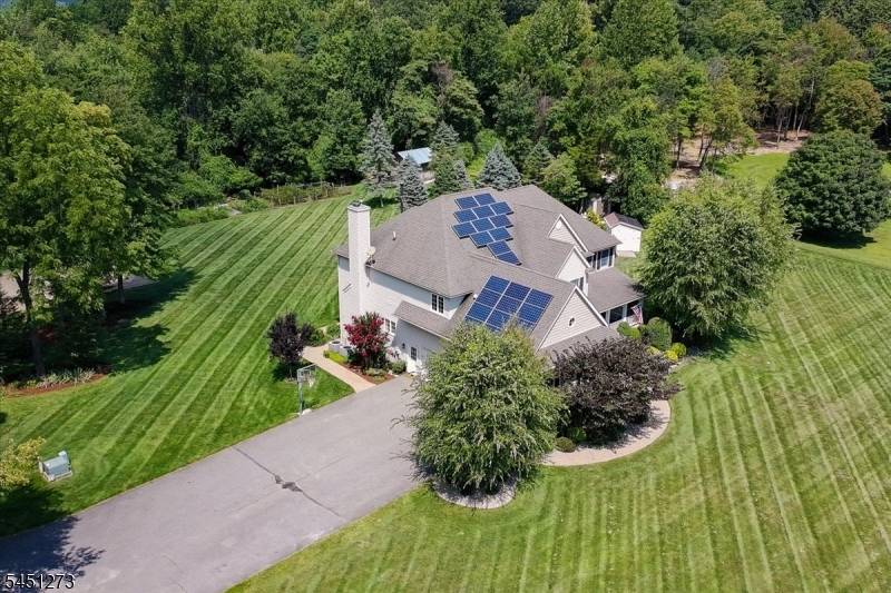 54 W Valley Brook Rd, Washington Twp., NJ 07853