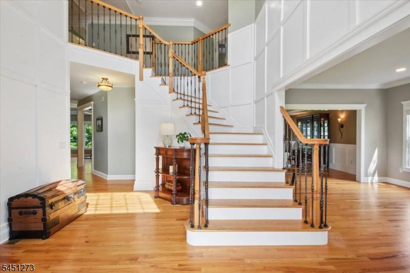 54 W Valley Brook Rd, Washington Twp., NJ 07853