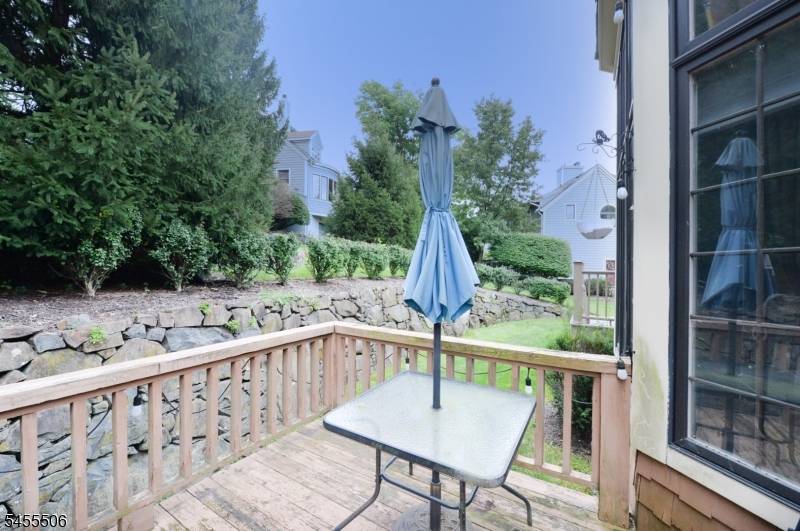 27 Tanager Ct, Wayne Twp., NJ 07470