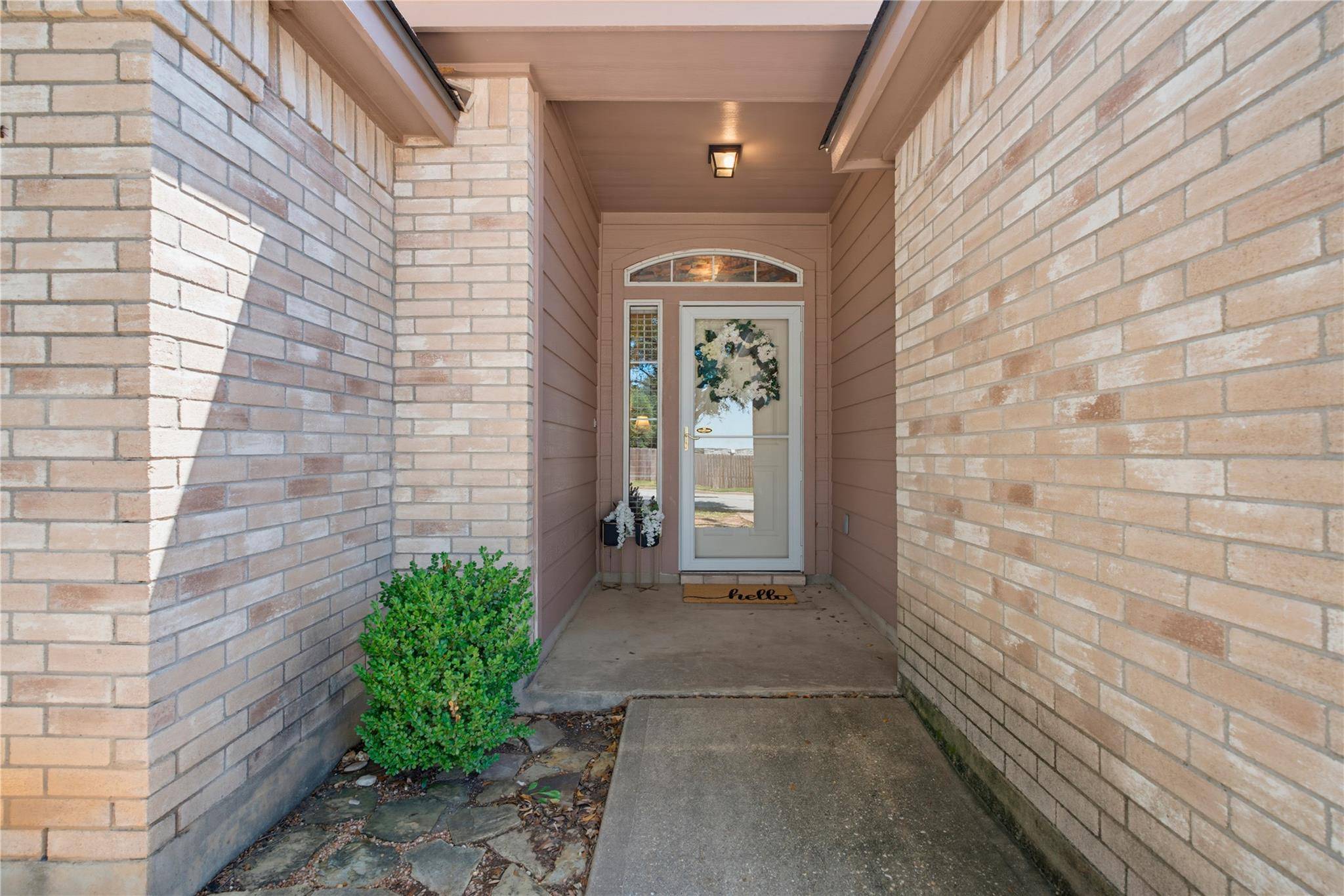 3549 Rock Shelf LN, Round Rock, TX 78681