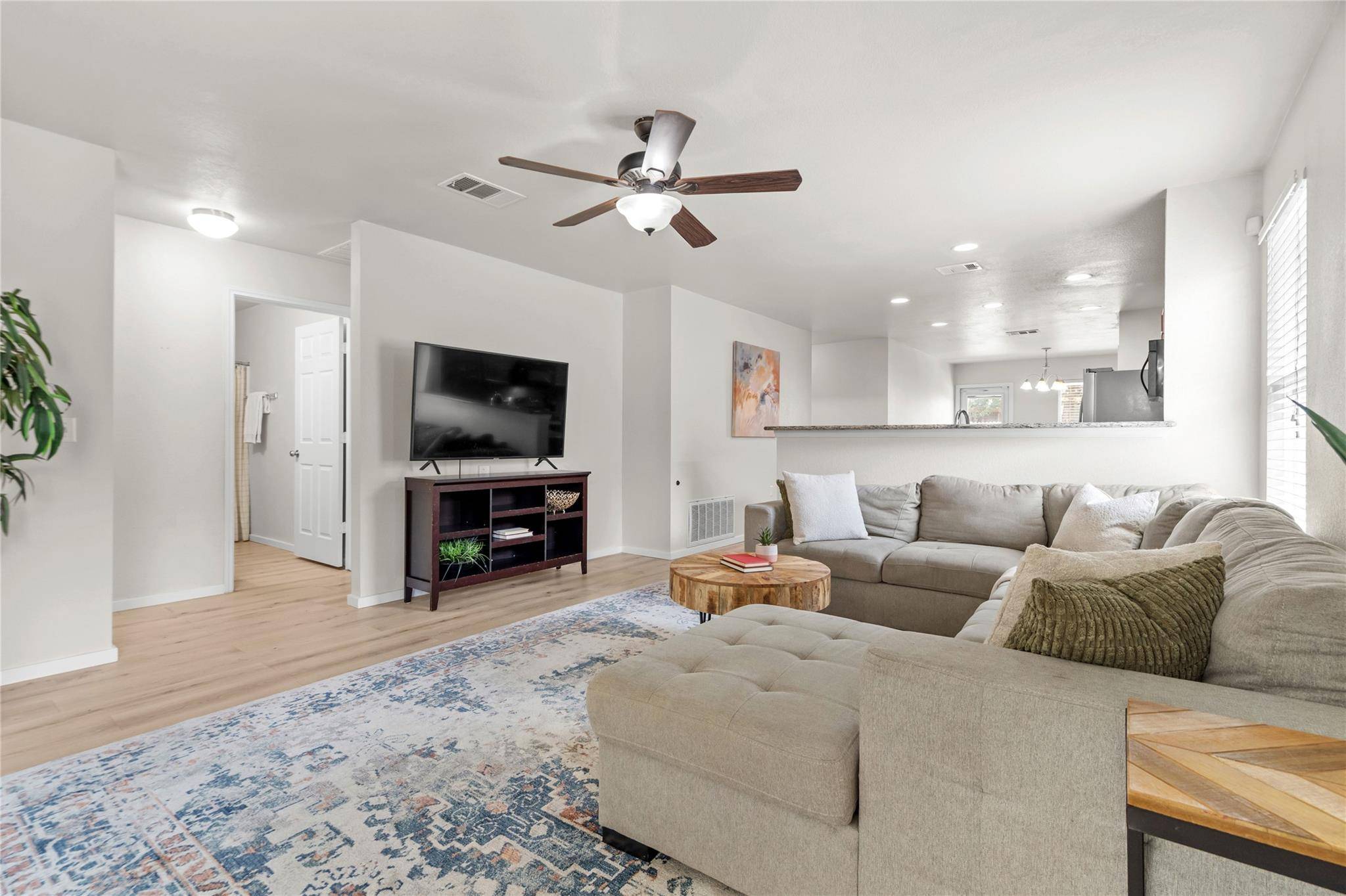 5713 Knoll Pines PASS, Austin, TX 78724