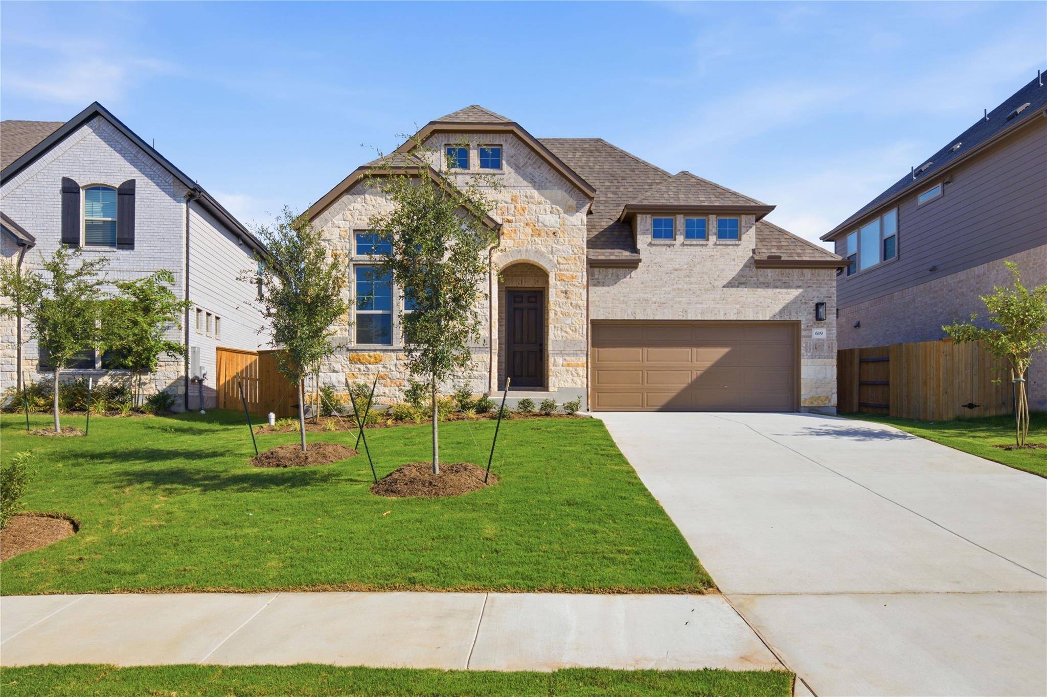 619 Breeze Hollow LN, Georgetown, TX 78628