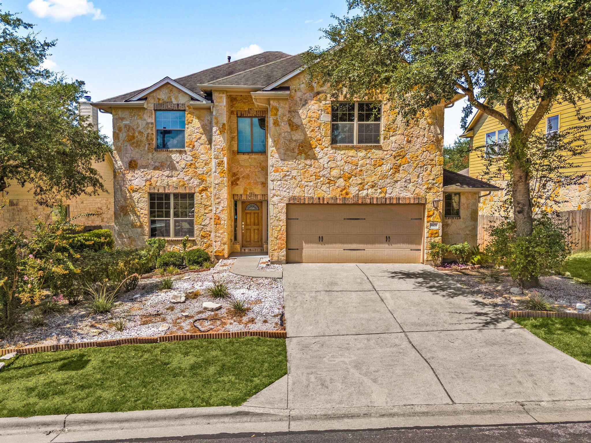 8608 Alophia DR, Austin, TX 78739