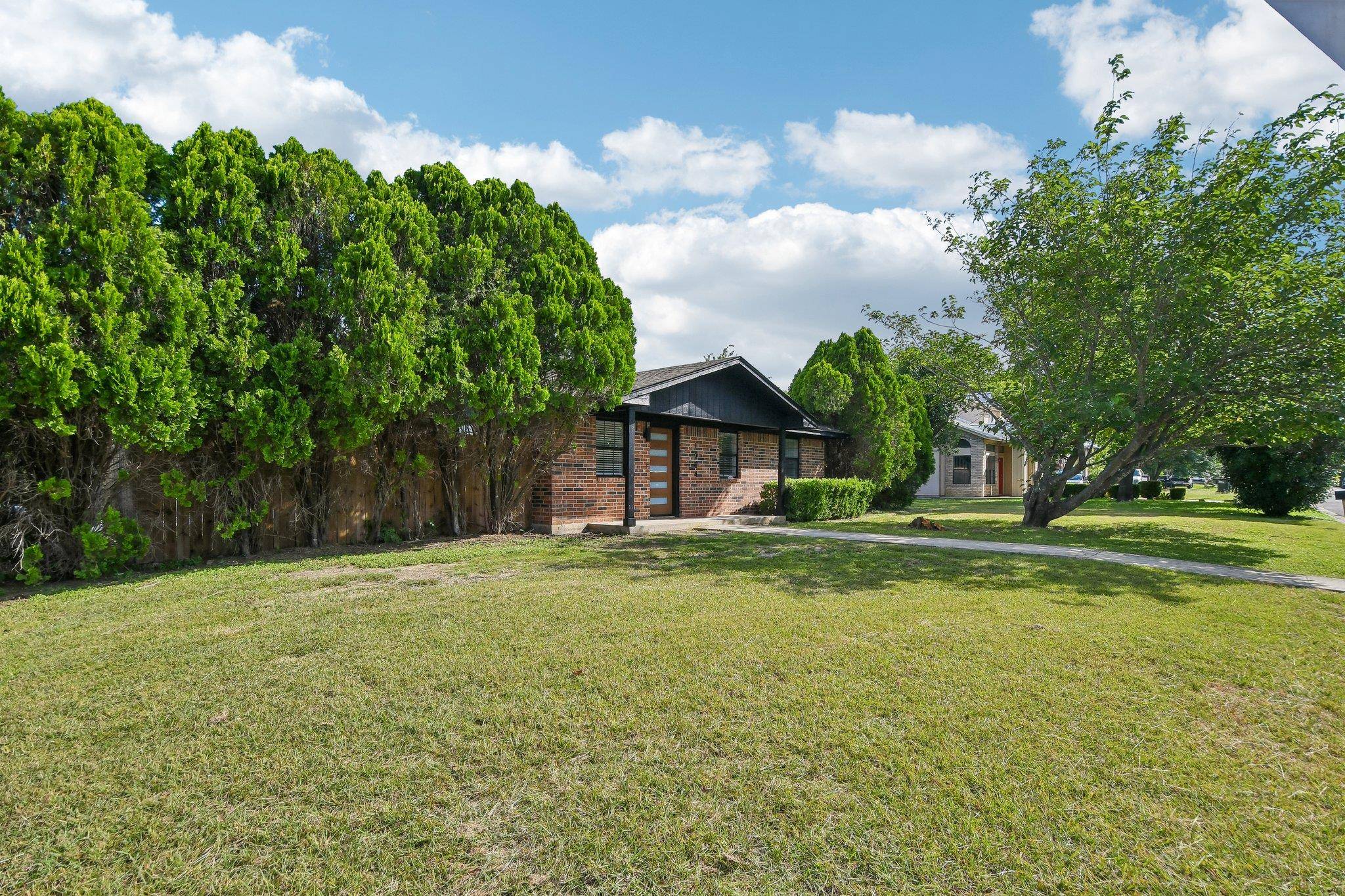 1204 Southwalk ST, Georgetown, TX 78626
