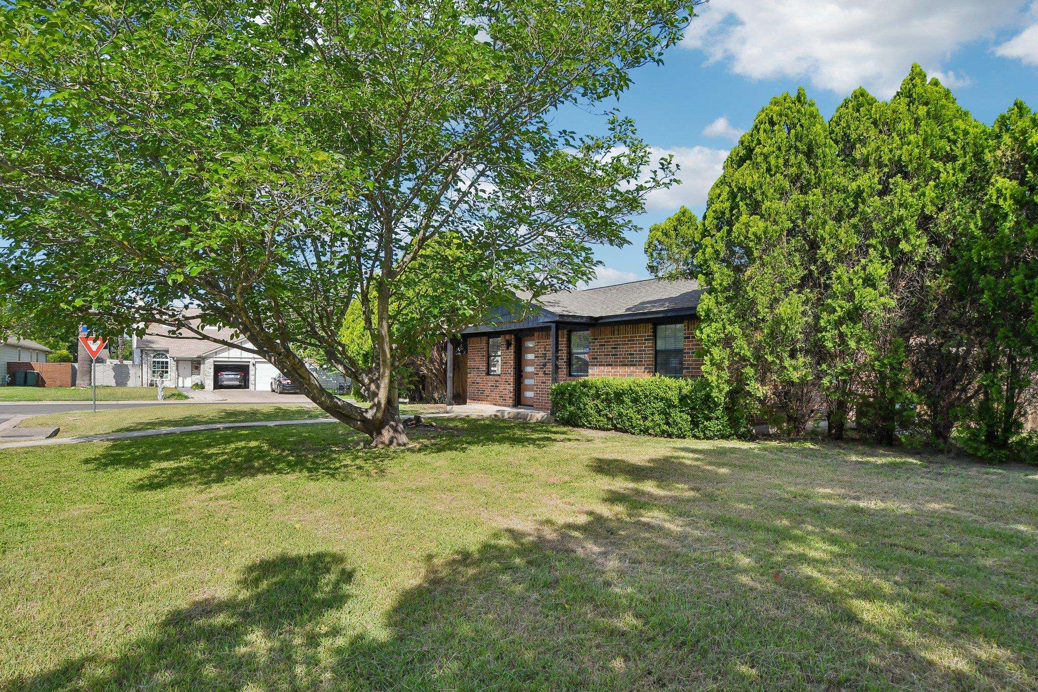 1204 Southwalk ST, Georgetown, TX 78626