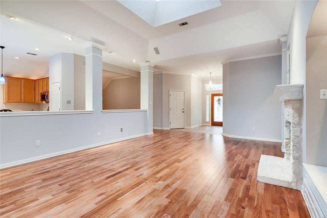 9009 Lantana WAY, Austin, TX 78749